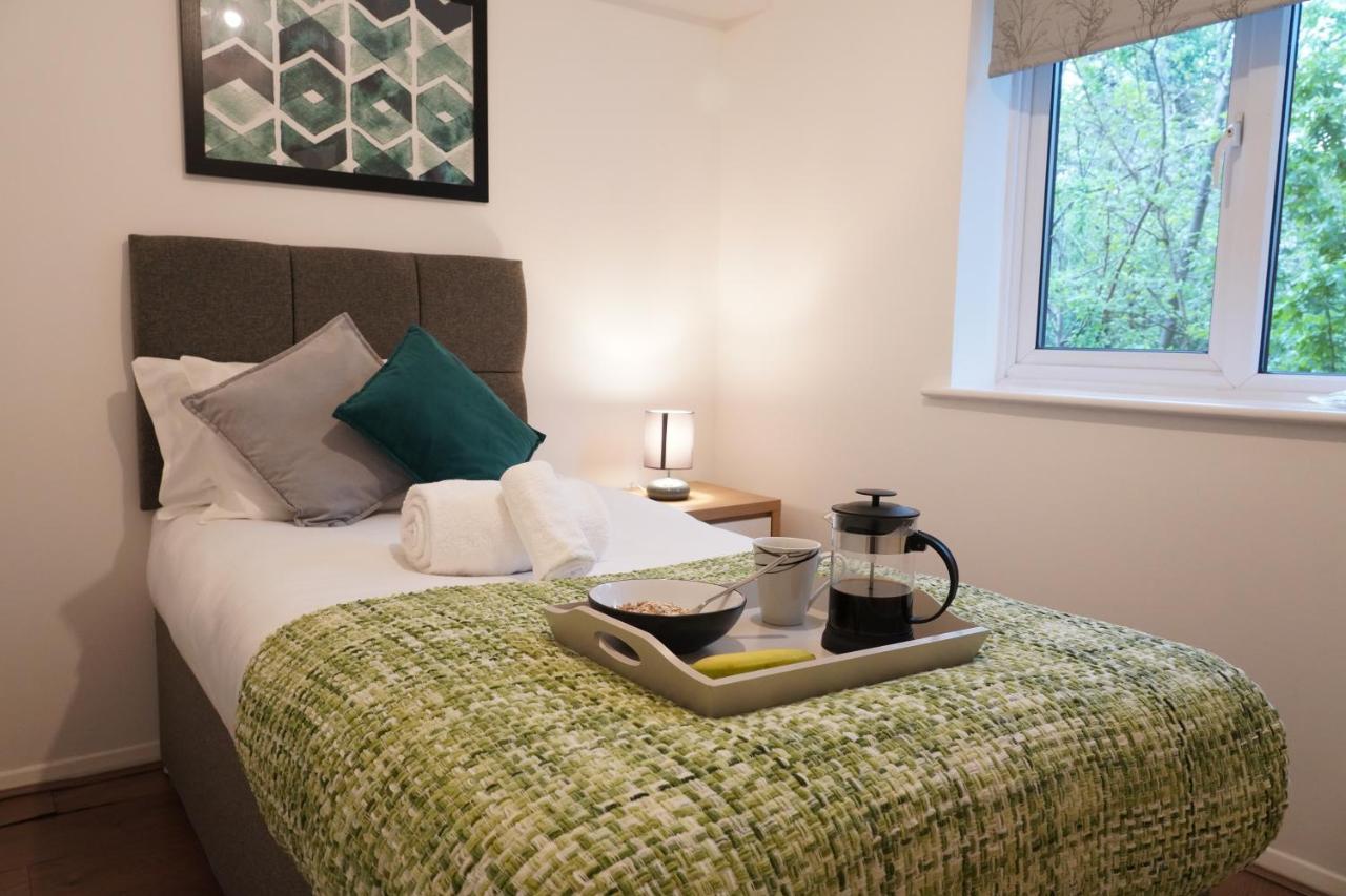 2Bedrm-4Guests-Parking-Nearstation Apartamento Londres Exterior foto